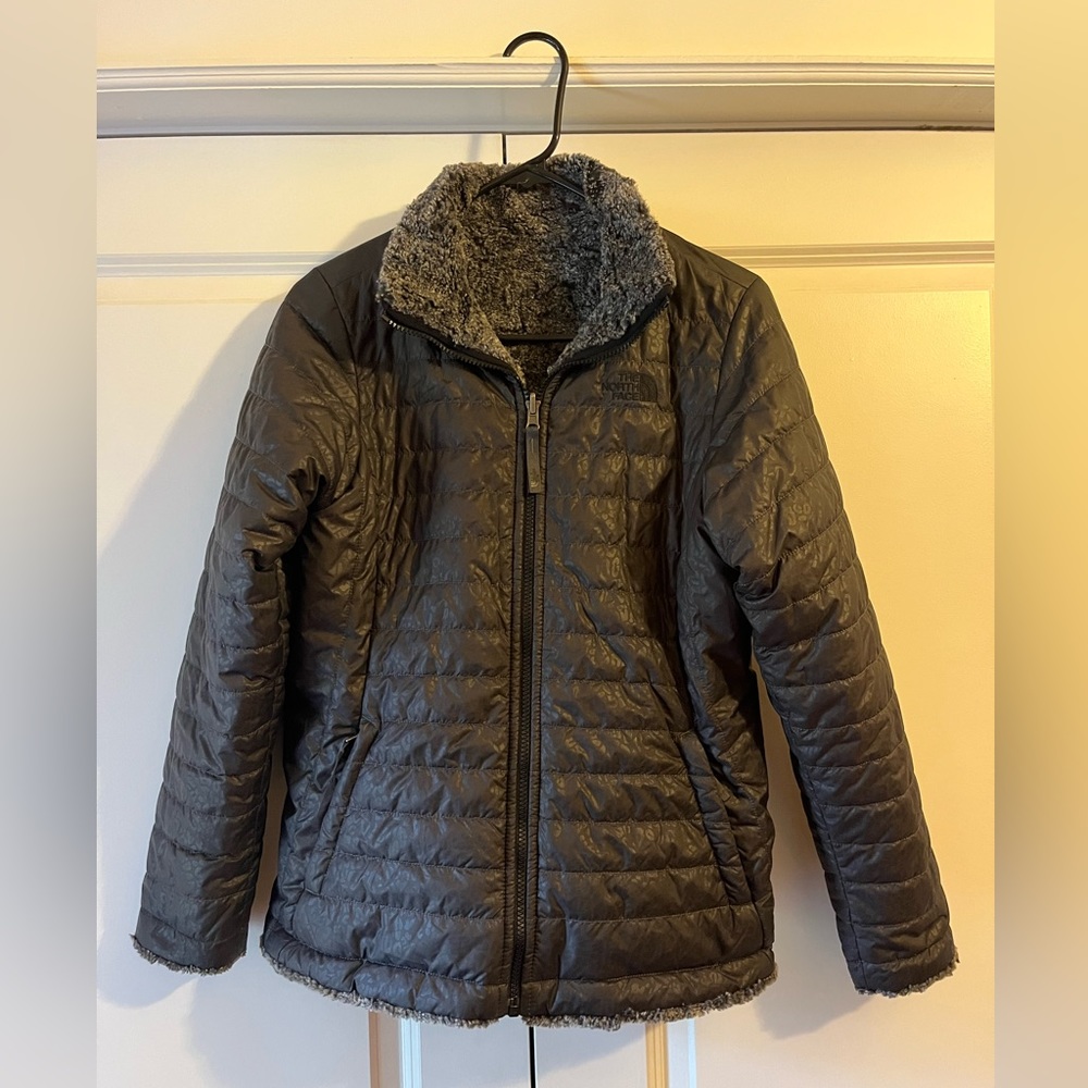The North Face Reversible Jacket (girls XL)